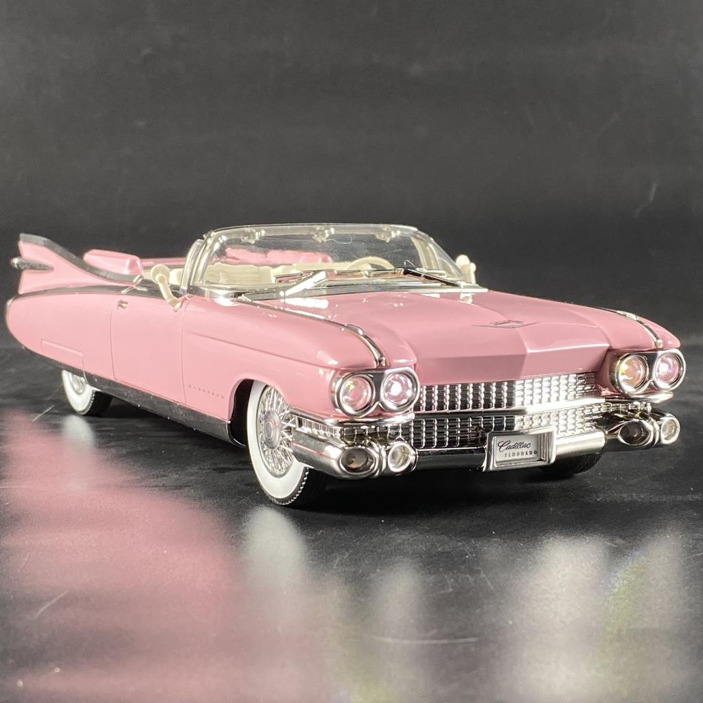 1:24 Cadillac Eldorado Biarritz 1959 Series 62 Luxury Car Alloy Diecast Model Car Trendy Toy Ornaments Decoration Collection Boy