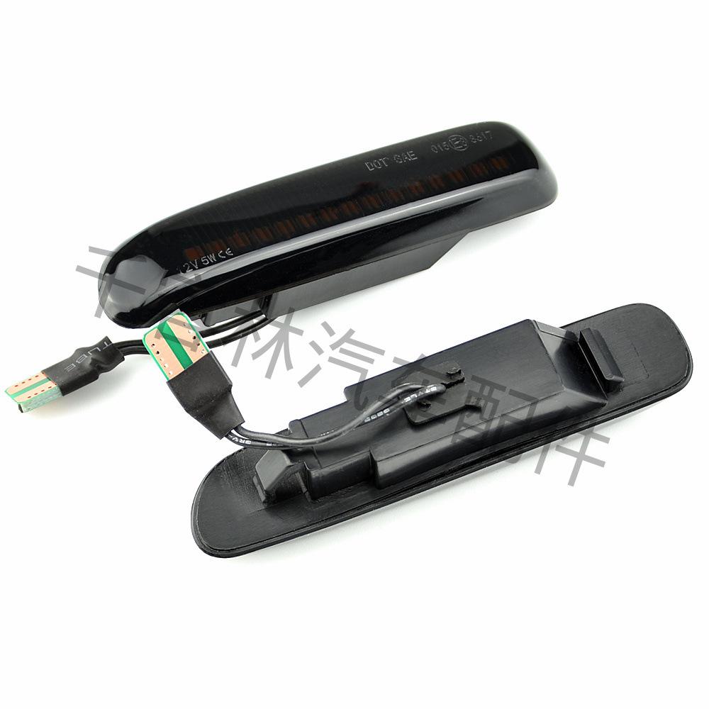 Совместим с BMW 3 серии E46 1997-2001 Динамичный светодиодный указатель поворота с бегущей строкой.