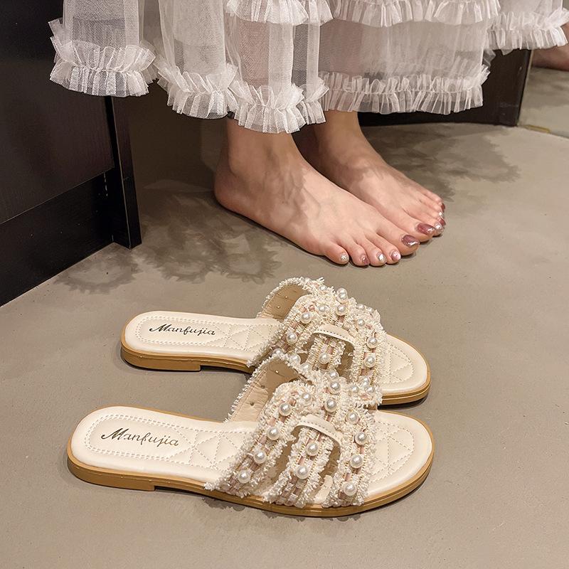 Сандалии на мягкой подошве жемчужные 2025 новые фея на плоской подошве тапочки женская обувь универсальные летние пляжные прохладные тапочки