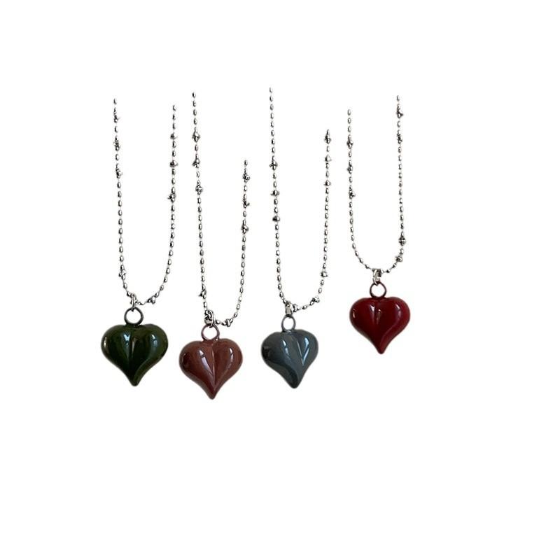 Small Drop Oil Love Peach Heart Pendant Necklace Women'S Simple High-End Sense Fashion Trend Versatile Neck Chain Sweater Chain