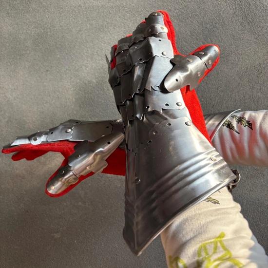 40.64 Cm Medieval Late Gothic Gloves Steel Gauntlets Armor Knight Finger SCA LARP Gloves Gift