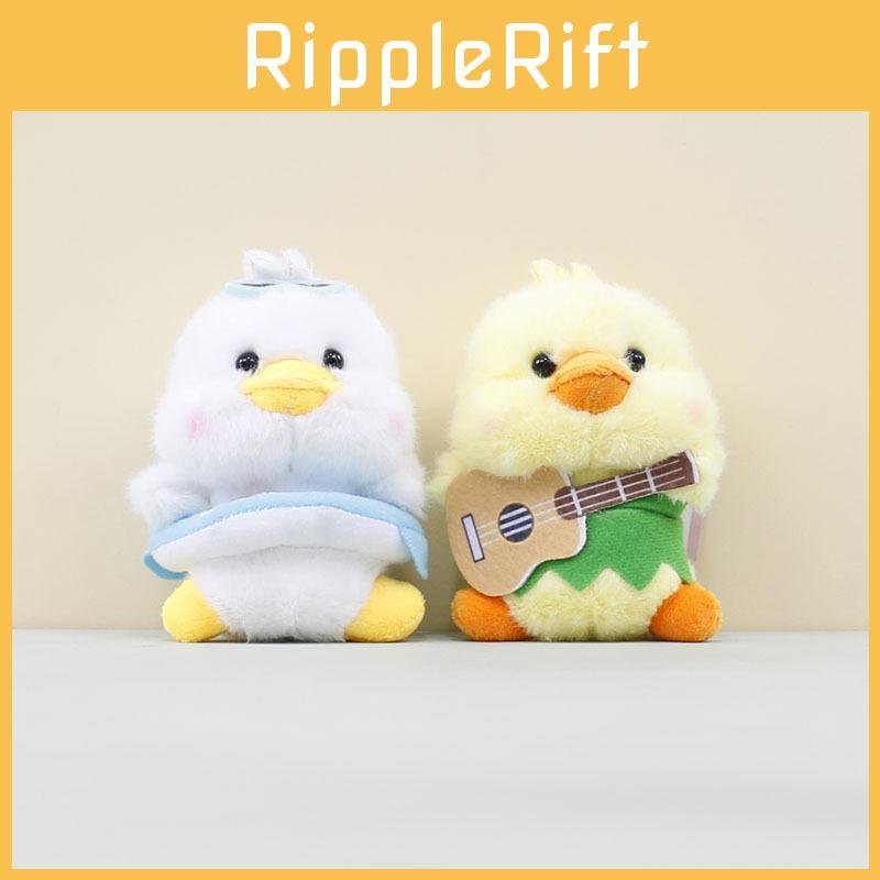 Плюшевая игрушка в виде курицы из короткого плюша для подарка и декора