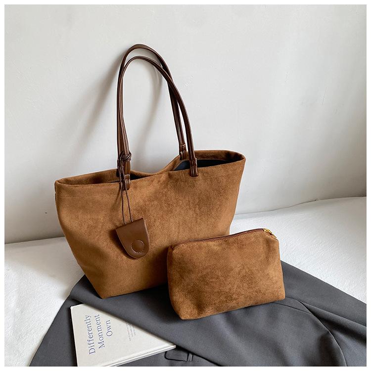 Autumn and winter simple retro suede versatile underarm bag women's 2025 new handbag commuter shoulder bag