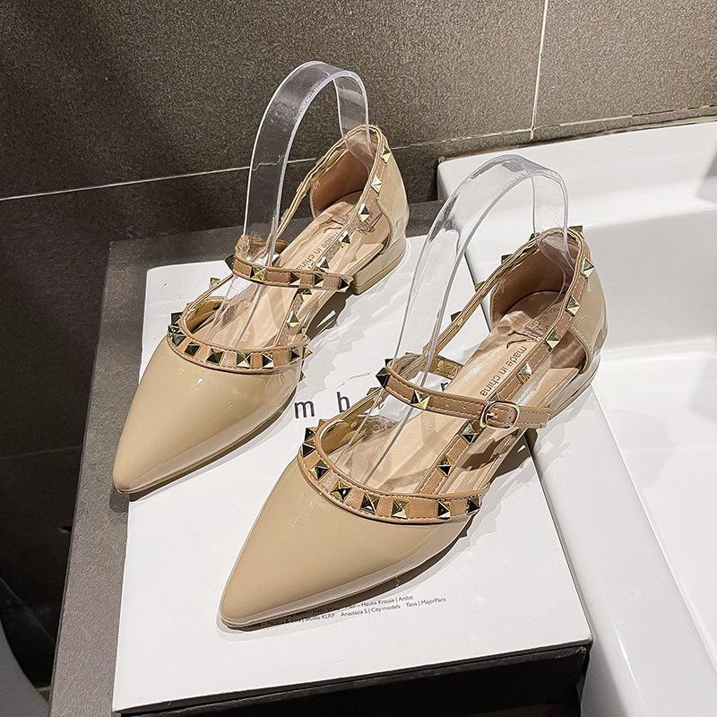 2024Брендовые женские туфли с острым носком на низком каблуке, сандалии, женская мода, повседневные туфли с заклепками, женская элегантная обувь на толстом каблуке