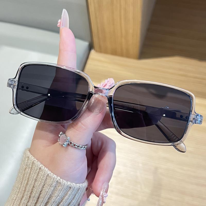 New Korean version simple square sunglasses for men and women fashion trend UV resistant outdoor sunshade sunscreen glasses