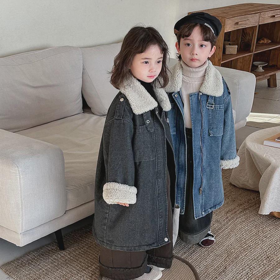 Стильное зимнее пальто из шерстяного денима для детей 2024 года — плотная длинная куртка для мальчиков и девочек