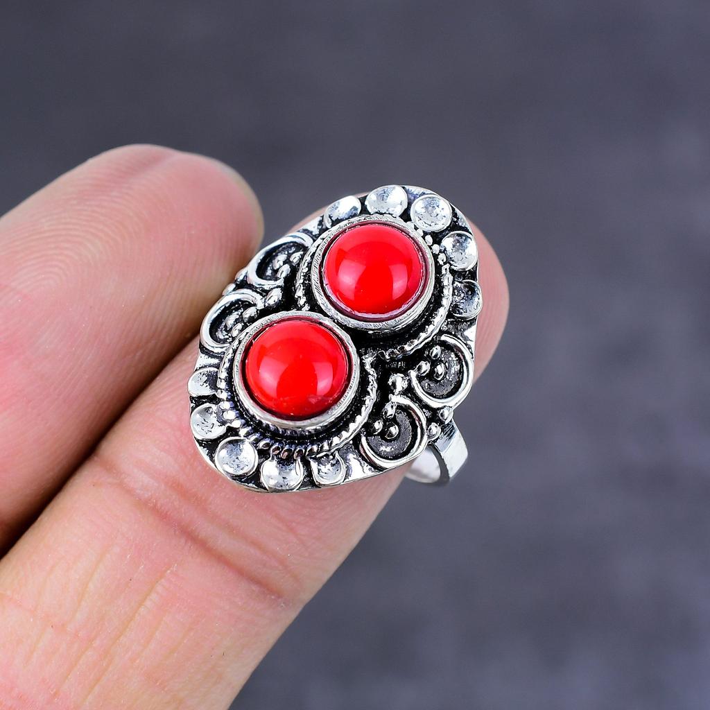 Кольцо из серебра 925 пробы с натуральным красным кораллом, размер 6 z9m92