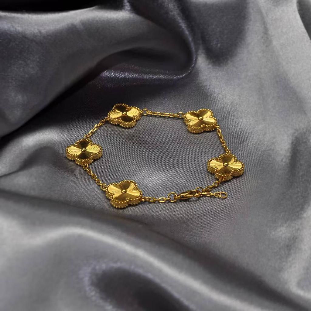 15MM Through-body Titanium Steel 18K Double-sided Lucky Four-leaf Clover Five Flowers Bracelet