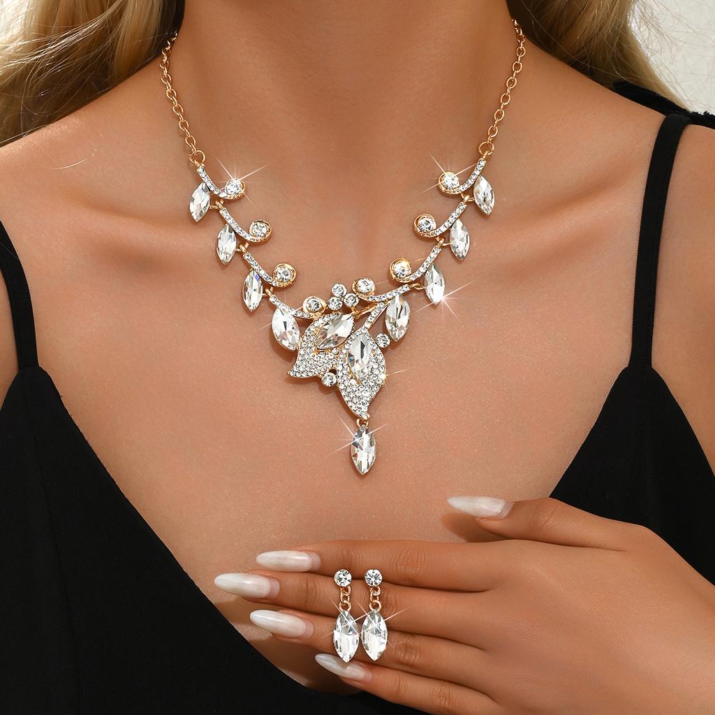 Комплект женских украшений из 3 предметов, роскошное ожерелье из листового кристалла, серьги, аксессуары для банкетного платья, цепочка на ключицу