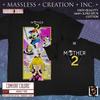 MOTHER 2 / EARTHBOUND Классическая футболка [Двусторонняя] [Comfort Colors 1717] | Ретро Видеоигра Ape Software 1995 Япония Аниме Манга Super Famicom