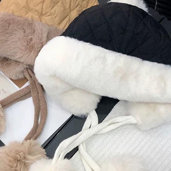 Женская стеганая шапка Зимняя теплая шапка с милым помпоном Защита ушей Пушистая шапка со шнурком для осени и зимы для улицы и повседневной носки
