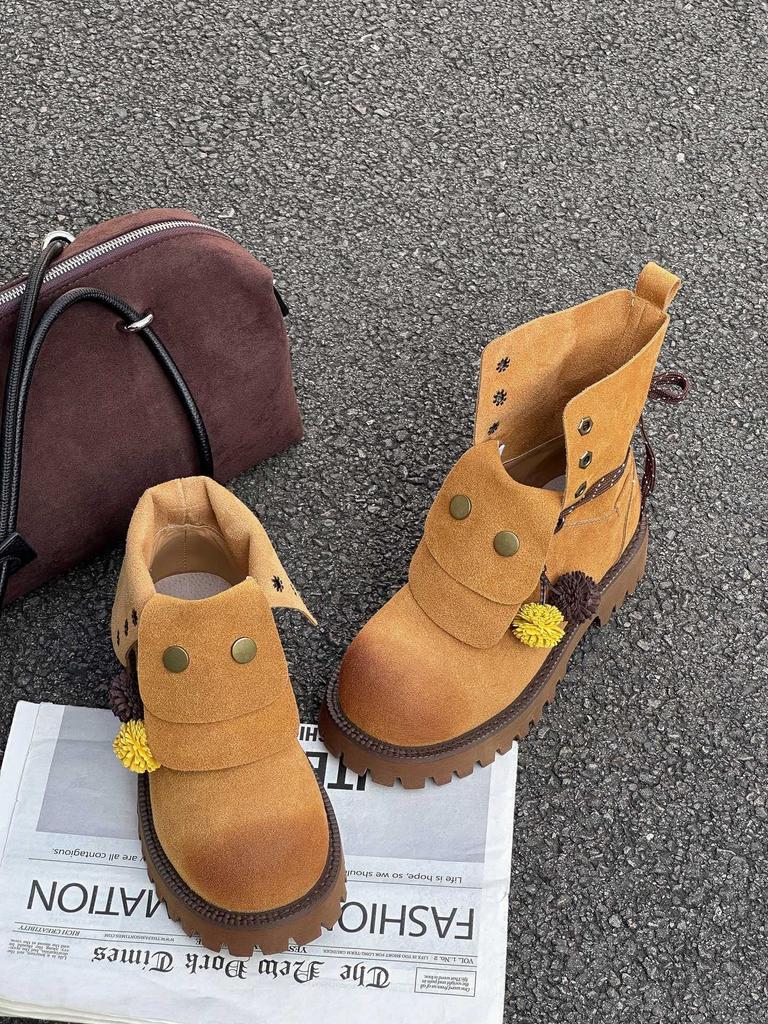 Retro Thick-soled Versatile Women 2025 Early Autumn New Versatile Soft-soled Medieval Hippie Fringed Three-wear Medium Tube Martin Boots