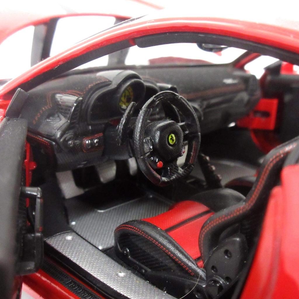 Мини-автомобиль Бураго Ferrari SS 458 Speciale 1/18 200-412