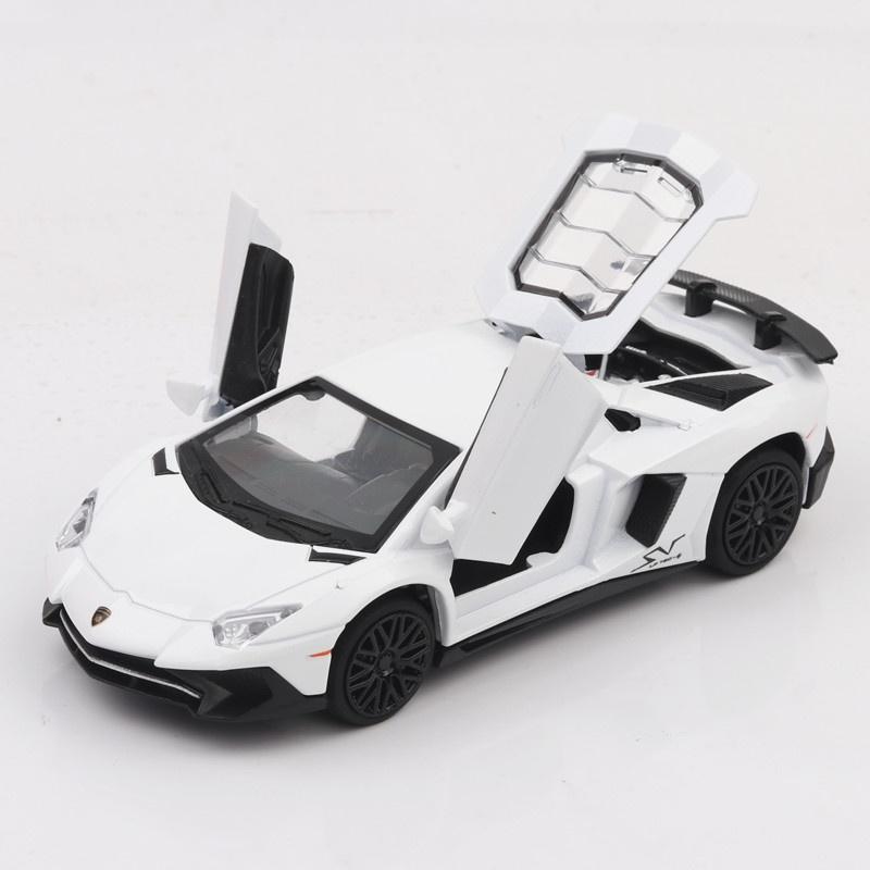 Изысканная модель автомобиля Lamborghini Aventador Lp740 1/32 из литого металла со звуком и светом