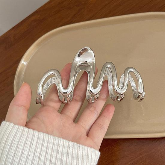 Французский стиль волос коготь скрещивания зубов пружинный дизайн тугая нерегулярная форма волны большая заколка для волос