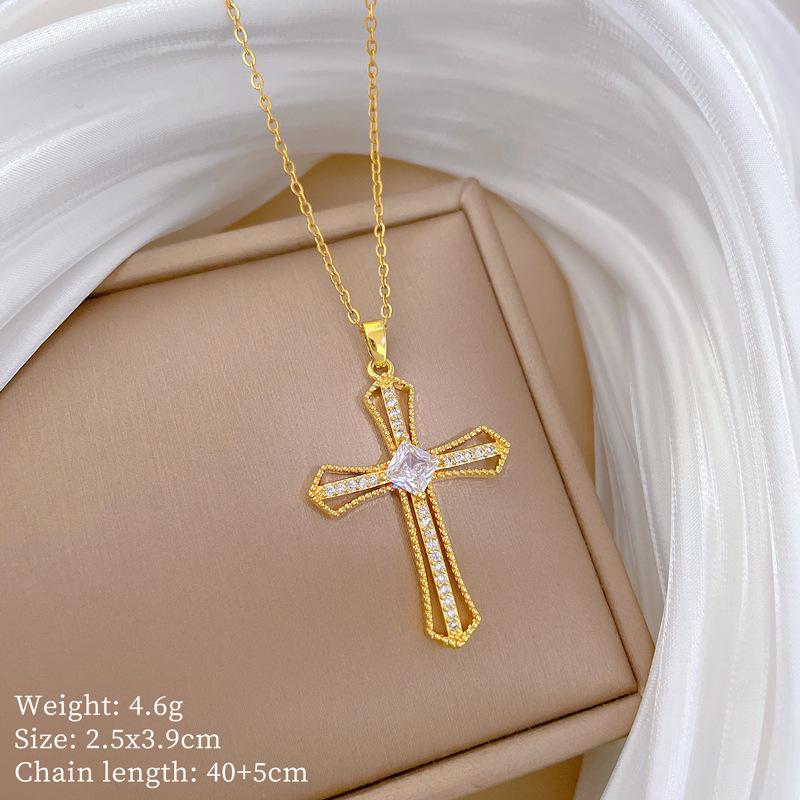 Подвеска-месяц из титановой стали: Элегантный дизайн микро-паве с полным бриллиантовым покрытием, сверкающий и стильный для женщин.