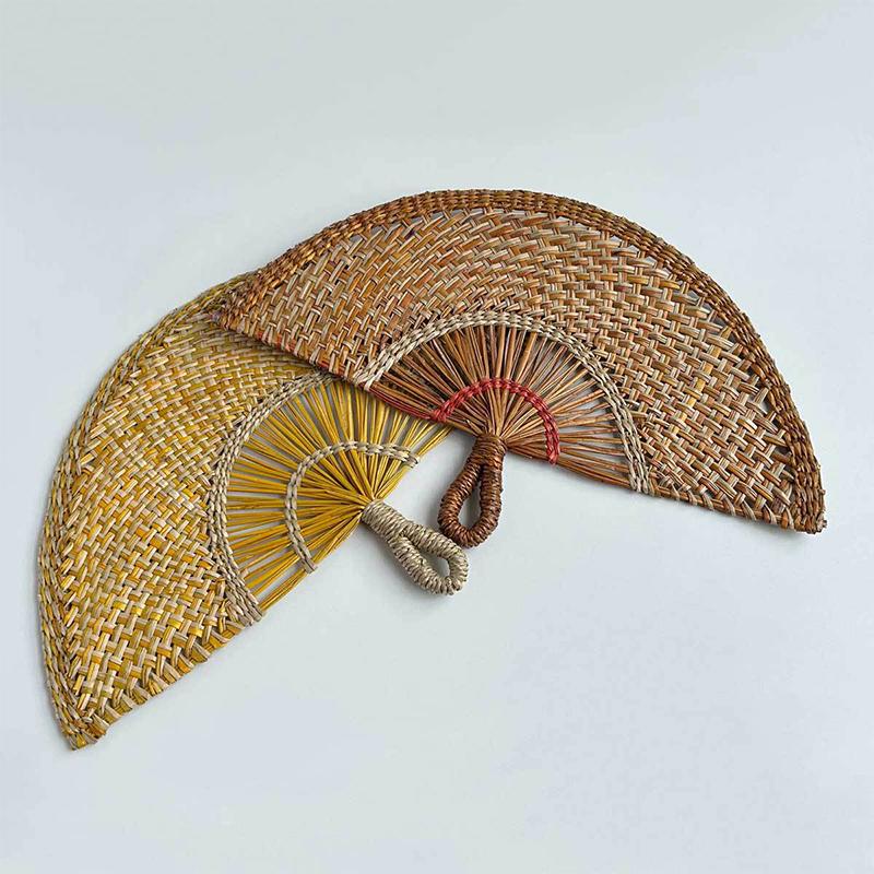 Hand-Woven Straw Fan Decorative Handmade Semicircular Woven Fan Summer Cooling Fan Handheld Fan Gift Home Decor