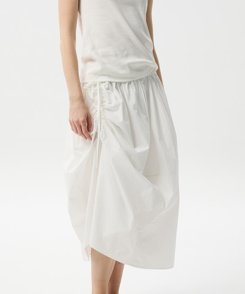 Mid And Row Unbalanced String Flare Skirt (White)