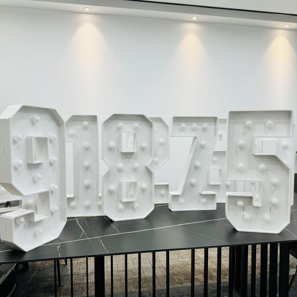 1 шт. 91,5 см/36 дюймов Светящаяся цифровая рамка-маркиза Теплый свет KT-доска Номер 0-9 Подключаемая KT-доска Декоративный свет для вечеринки по случаю дня рождения Юбилейный декор