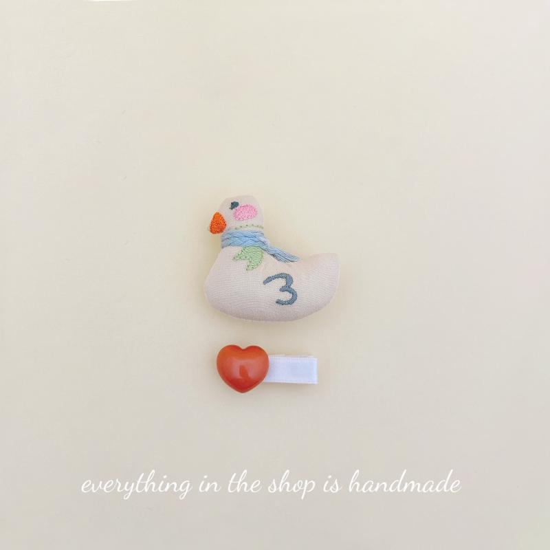 1 шт. Милые аксессуары для волос новорожденных Мультяшные заколки для волос для девочек Ручной работы Тканевые хлопковые заколки Детский боковой зажим Детский держатель для волос