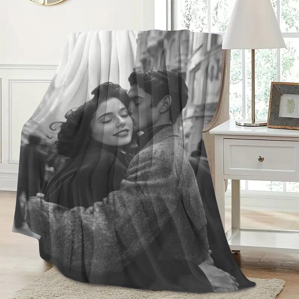 1 Piece of Customized DIY Personalized Photo Blanket for Lovers Flannel Blanket Products - Customized Warm Photos, Soft and Warm, S