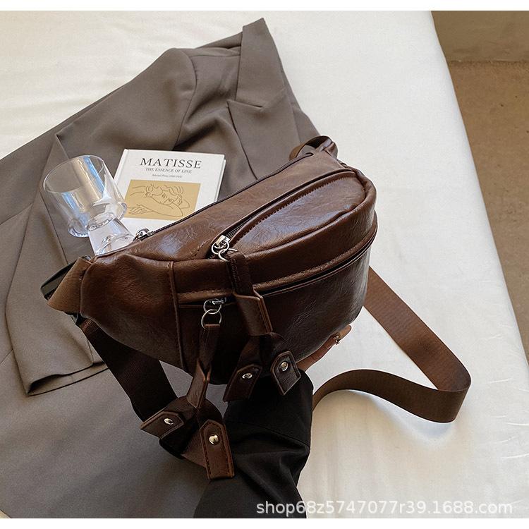 Fashion Leisure Sports Small Bag Women's 2025 Spring and Summer New Breast Bag Versatile Going Out Commuting Shoulder Messenger Bag