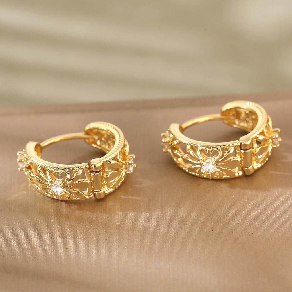 Персонализированный темперамент, модные геометрические круглые серьги, полые серьги с ретро-узором