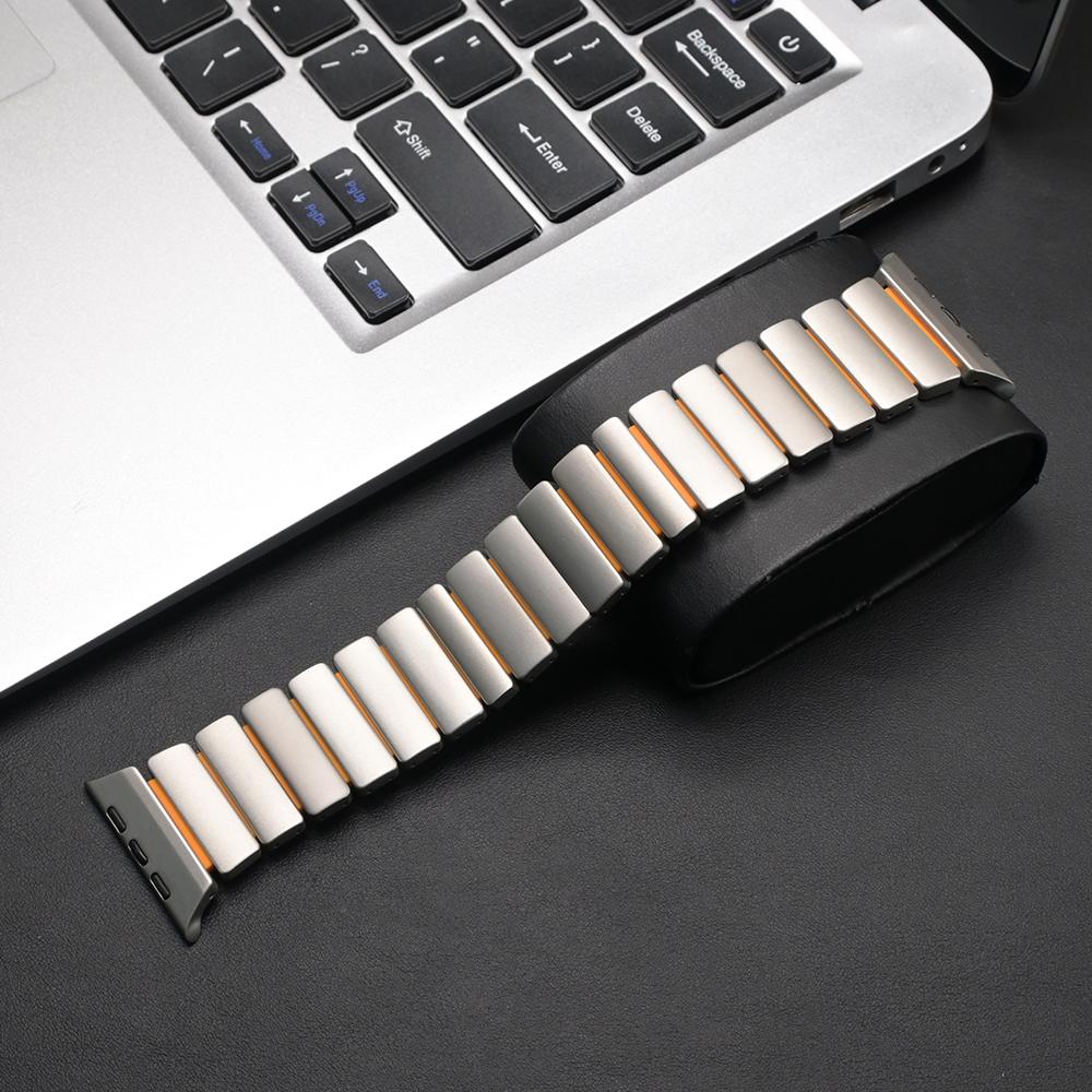 Titanium Rubber Watchband for Apple Watch Band Ultra 3 2 49mm 10 11 46mm Butterfly Clasp Strap for Iwatch 9 8 7 45mm 6 SE 3 44mm
