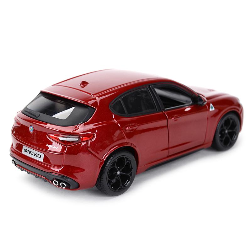 QGDM1 Bburago 1:24 Alfa Romeo Stelvio SUV Car Static Die Cast Vehicles Collectible Model Car Toys