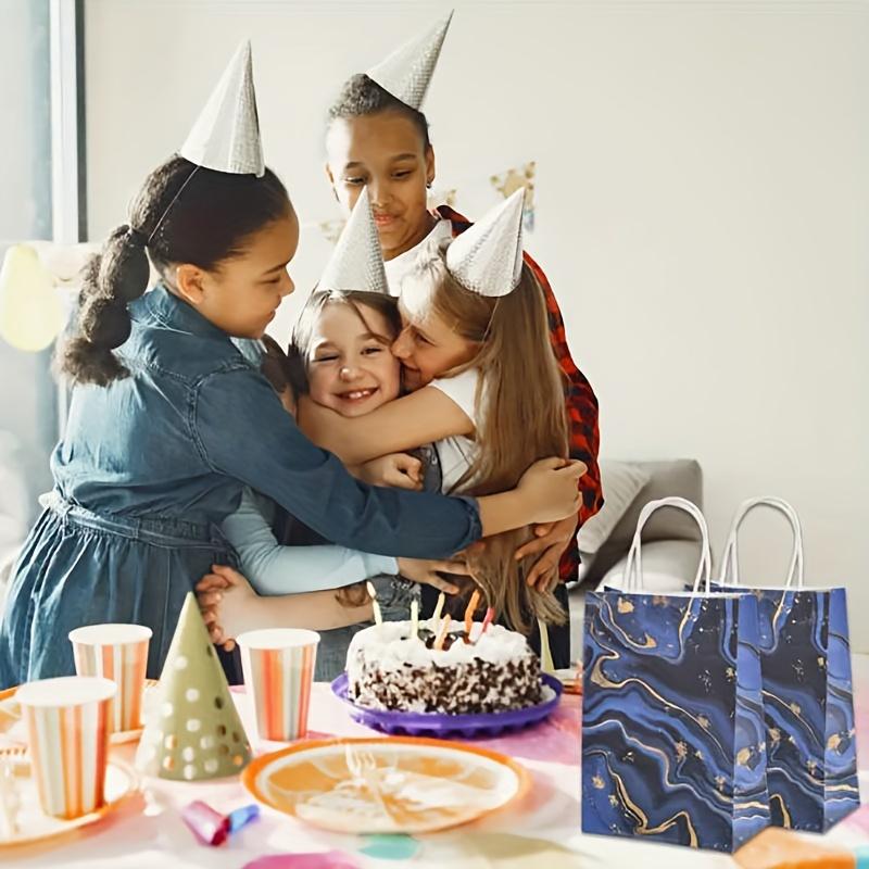 10 бумажных пакетов с ручками, подарочные пакеты для вечеринок с эффектом сине-фиолетового мрамора, пакеты для конфет из крафт-бумаги, подходят для подарков на свадьбу и день рождения.