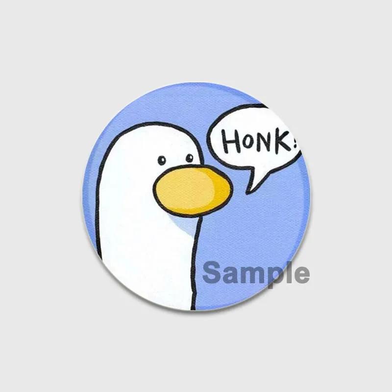 32/44/58mm Cartoon Honk White Goose Brooches Pins Cute Animal Duck Round Badges Clothes Lapel Pin Fashion Jewelry Gift Accessory