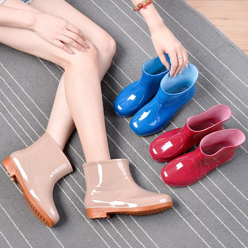 Short Tube Four-season Women's Rubber Shoes Kitchen Mother Waterproof Non-slip Cleaning Rain Shoes Rubber Shoes with Cotton Cover Warm Water Shoes