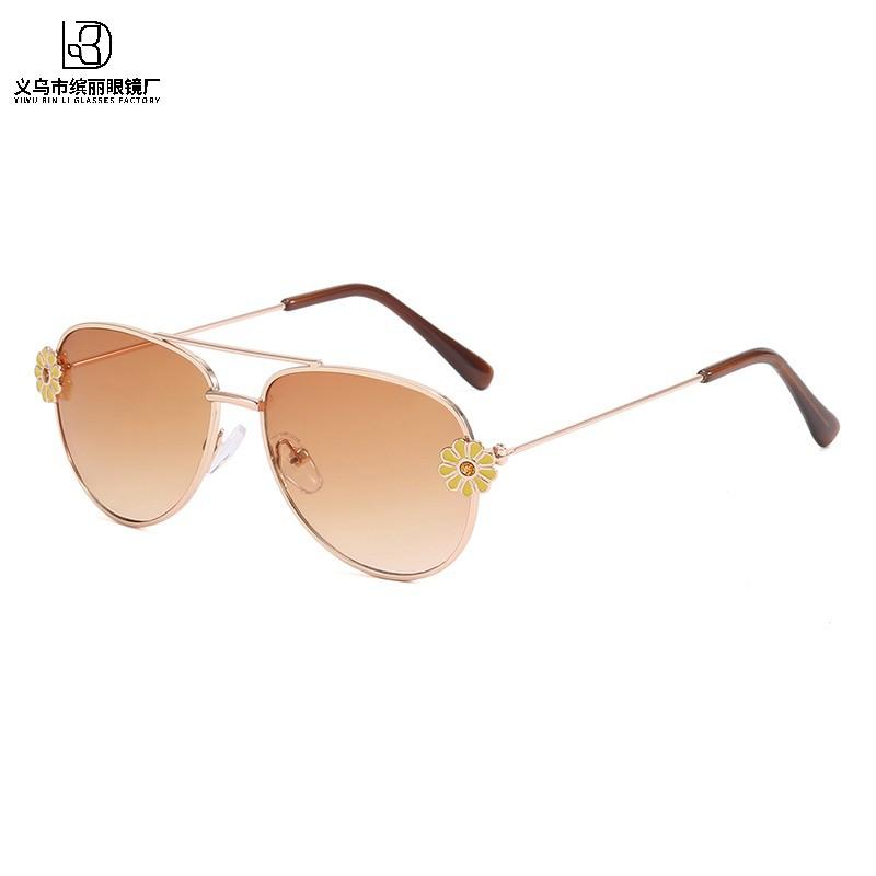 Детские солнцезащитные очки Милые маленькие ромашки Цветок Детские солнцезащитные очки Мальчики и девочки носят вогнутые очки во время путешествий