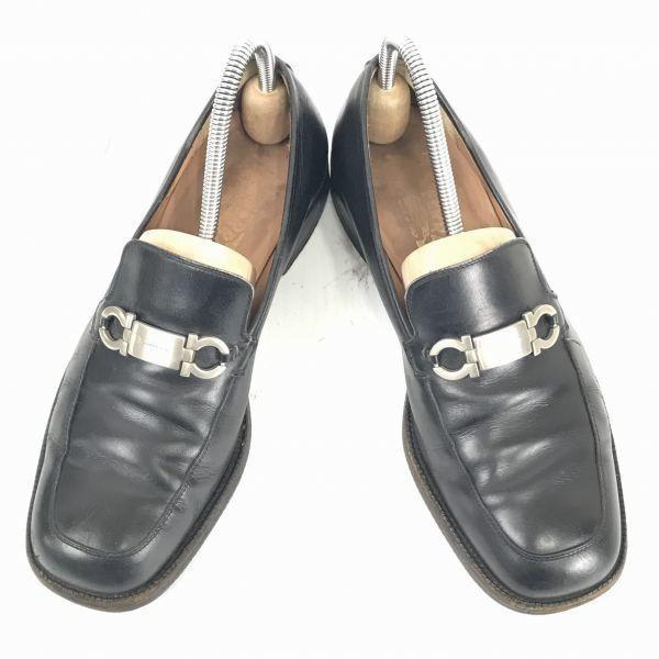 Salvatore Ferragamo Сделанные в Италии кожаные лоферы с перемычкой черные 7EE 25.0(ИСПОЛЬЗОВАЛ)