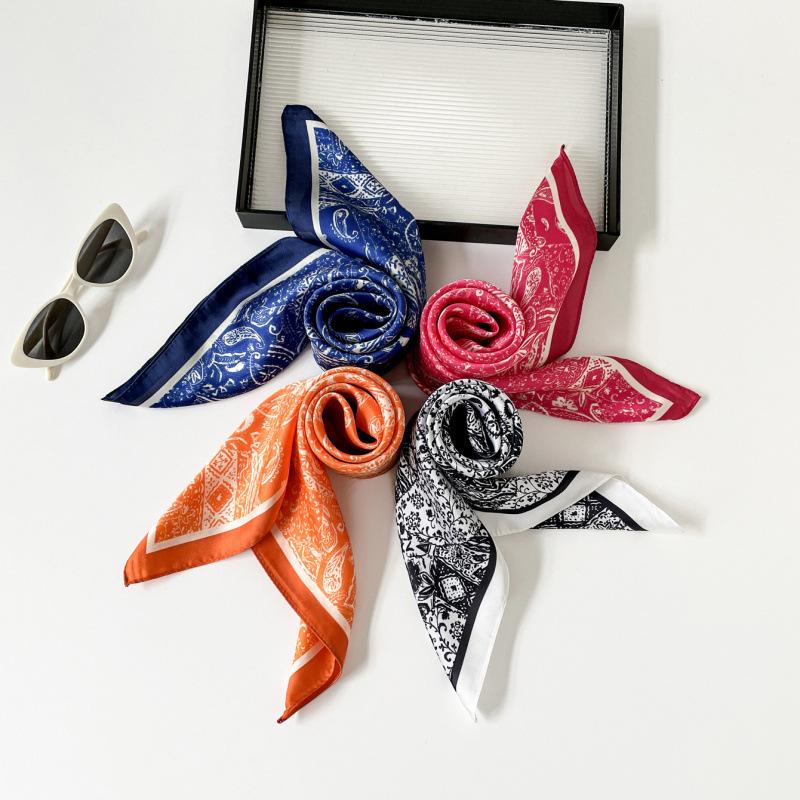 Spring new printed small square scarf satin chiffon imitation silk material women's silk scarf shopping with high-end wholesale