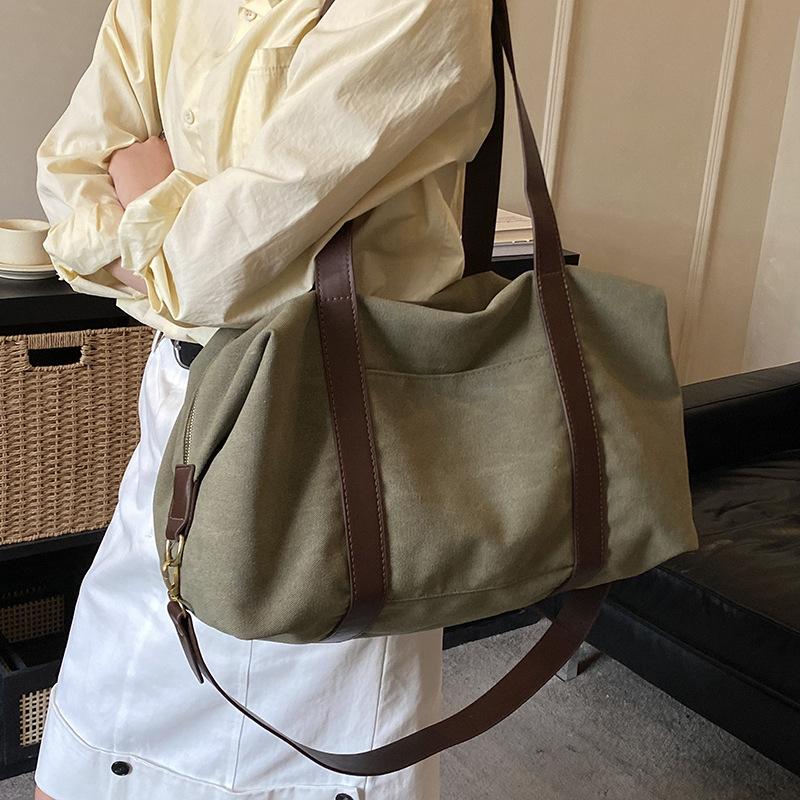 New Large Capacity Canvas Shoulder Bag Versatile Texture Crossbody Bag for Women Casual Commuter Tote College Student Class Bag
