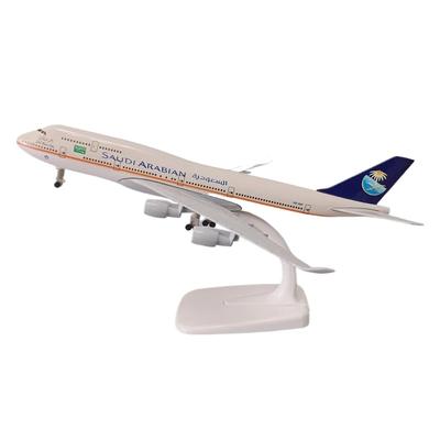 1/400 B747 Авиалинии Саудовской Аравии Модель самолета Литой 20 см Сплав Металл 747 Игрушки-самолеты Самолет С колесами Шасси