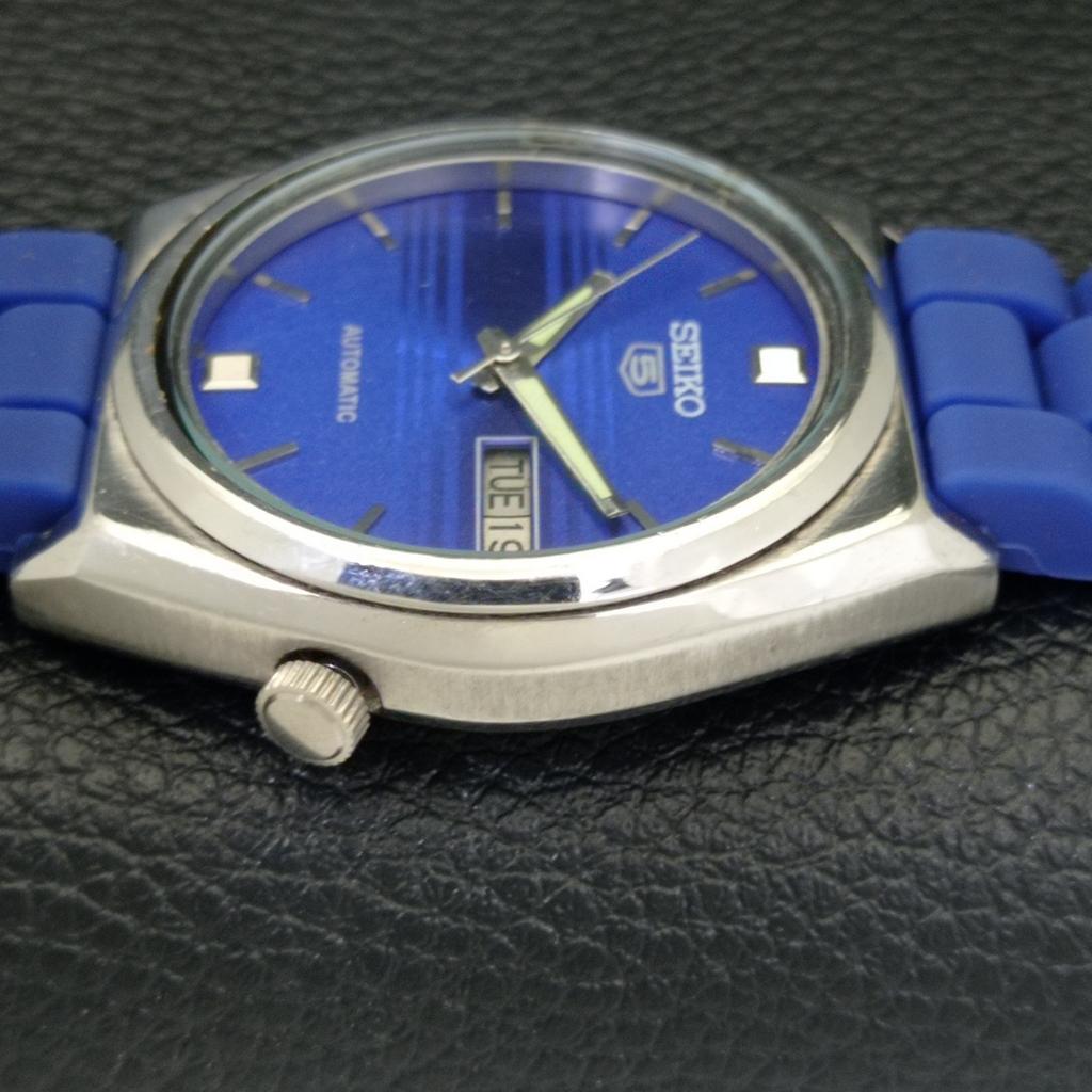 ЯПОНИЯ ВИНТАЖ SEIKO 5 АВТОМАТИЧЕСКИЕ 7009A МУЖСКИЕ ЧАСЫ С СИНИМ ЦИФЕРБЛАТОМ a701514-5