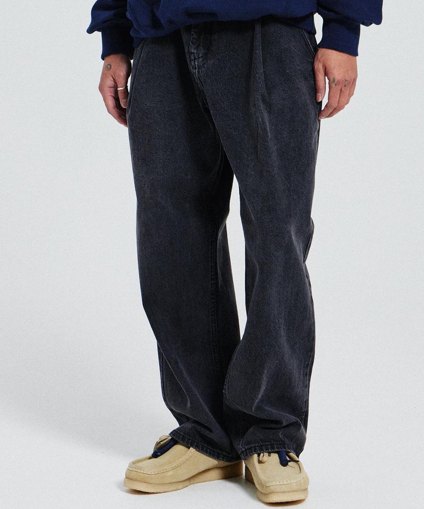DE GRAND MATIN Wide One Tuck Denim Pants_Black