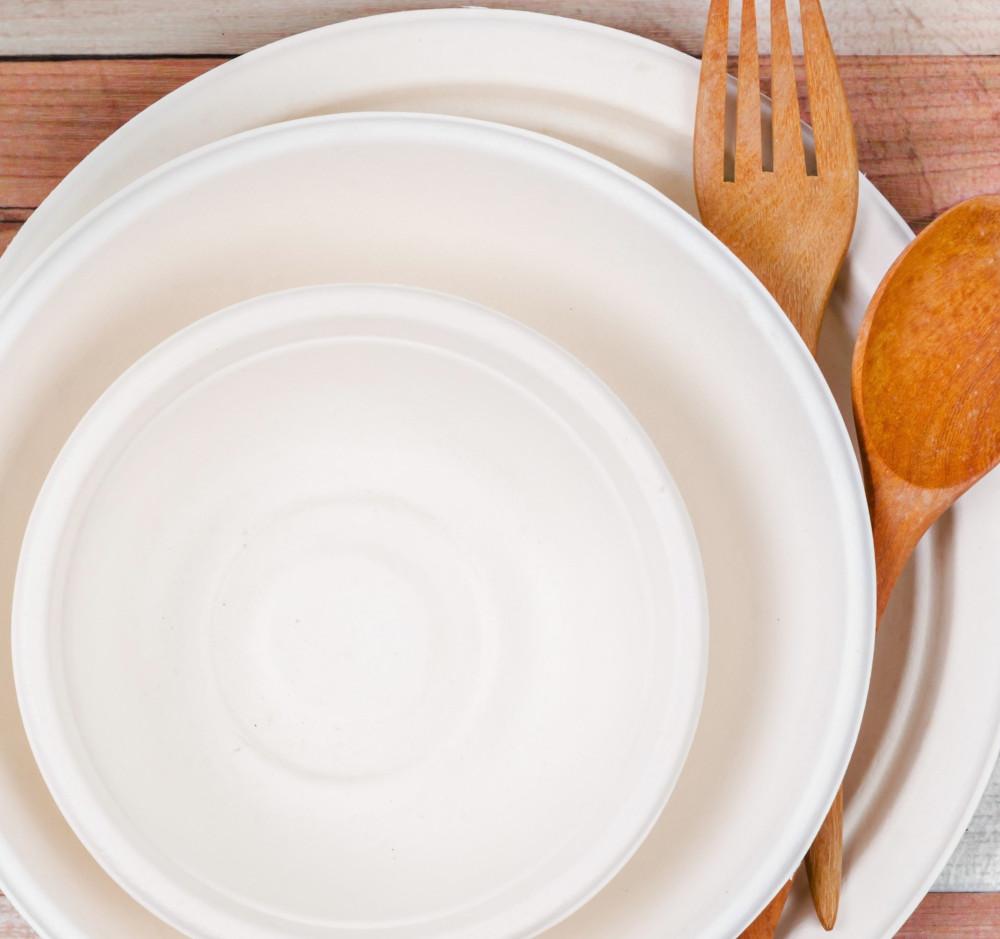 Round Plate Made Of Sugar Cane Pulp, Ecological, .