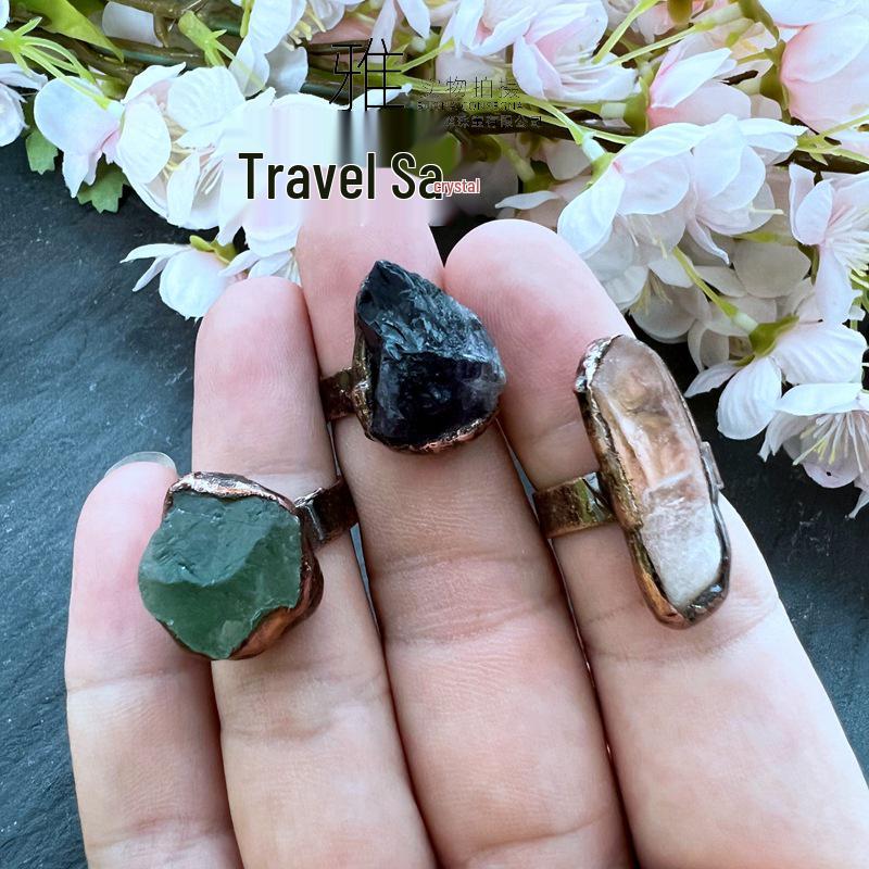 Винтажное европейское и американское кольцо-заявление: Белый Кристалл и Аметист Открытый Дизайн