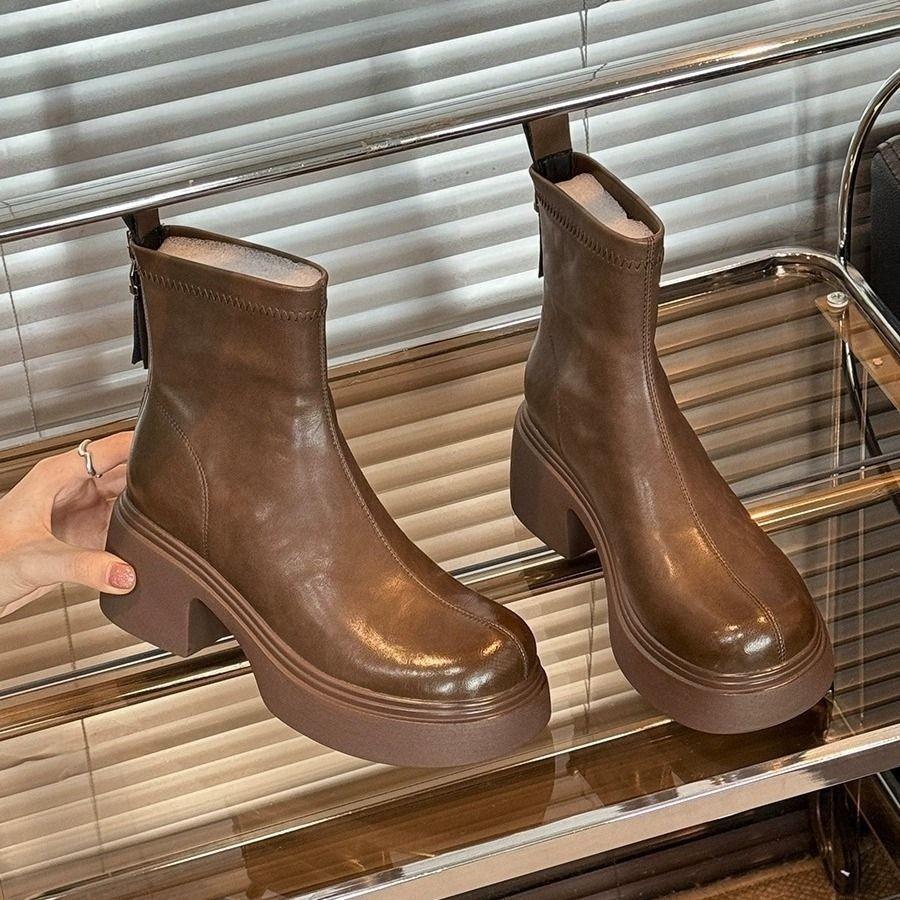 Huge Good-looking Short Boots Women's 2025 Autumn New British Small Popular High-heeled Boots Platform Women's Shoes Thin Boots
