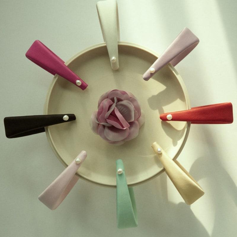 Повязка на голову Elizabeth Moments из атласа цвета слоновой кости