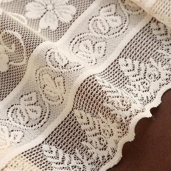Vintage Lace Table Runner, Rustic Fringed Table Runner, Boho Floral Lace Table Runner with Tassels for Wedding Bridal Shower Dining Table Decoration