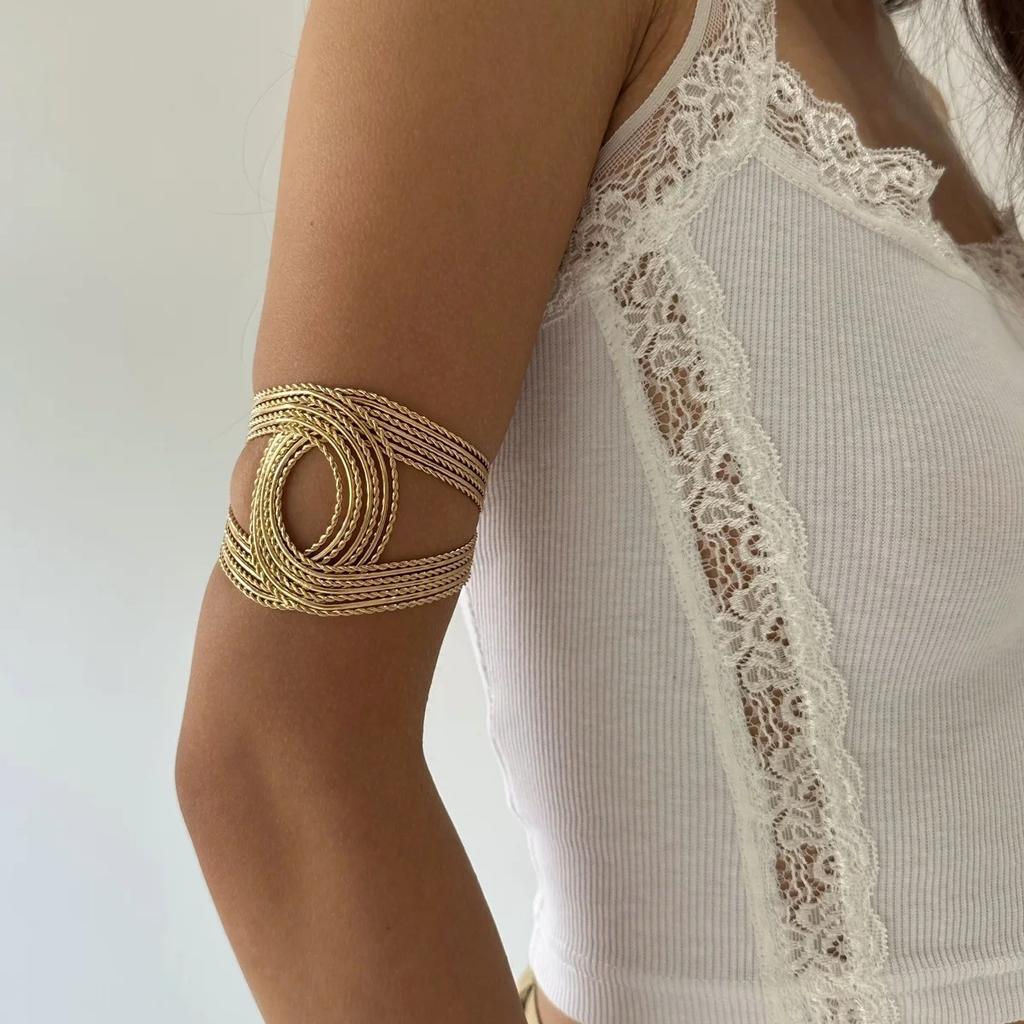 Metal Hollow Bracelet European and American Style Arm Ring Geometric Exaggerated Design Jewelry Fashion Simple Versatile Accessories