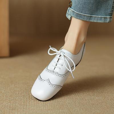 Мода 2025 Женские Новые Весенне-Осенние Туфли с Квадратным Носком из Натуральной Кожи с Резьбой на Шнуровке, Индивидуальные, на Большом Низком Каблуке, Модные Черные Одинарные Туфли