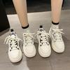 Весенние новые туфли на толстой подошве, увеличивающие рост, белые туфли для женщин, повседневная модная обувь для досок, известная в Интернете универсальная повседневная женская обувь