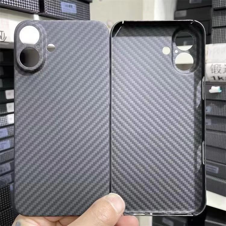 Чехол из настоящего карбона для iPhone 16 16 Plus Ультратонкая задняя крышка из арамидного волокна для iPhone 16/ 16Plus Чехол Карбоновый Люкс