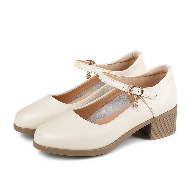 Модная женская обувь AIYUQI Осень 2025 Новые туфли на среднем каблуке из натуральной кожи для мам Большой размер Модная нескользящая женская обувь