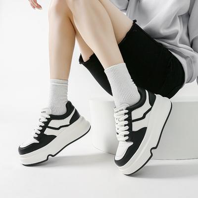 Женская обувь – Кроссовки